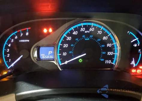 2012 Toyota Sienna Xle z USA, uszkodzony, nr VIN 5TDDK3DC4CS033084